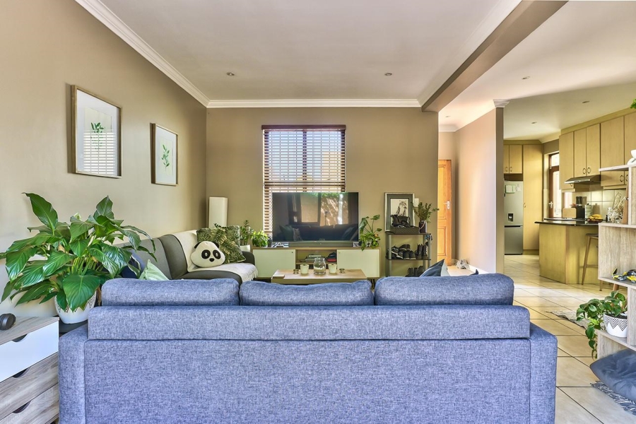 To Let 3 Bedroom Property for Rent in Royal Ascot Western Cape